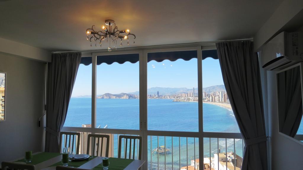 Halcon Levante Benidorm Rum bild